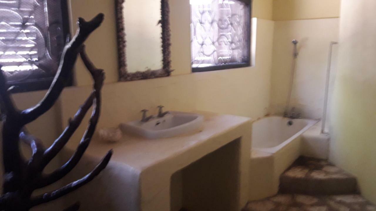 Kiloran Funzi House Bed & Breakfast エクステリア 写真